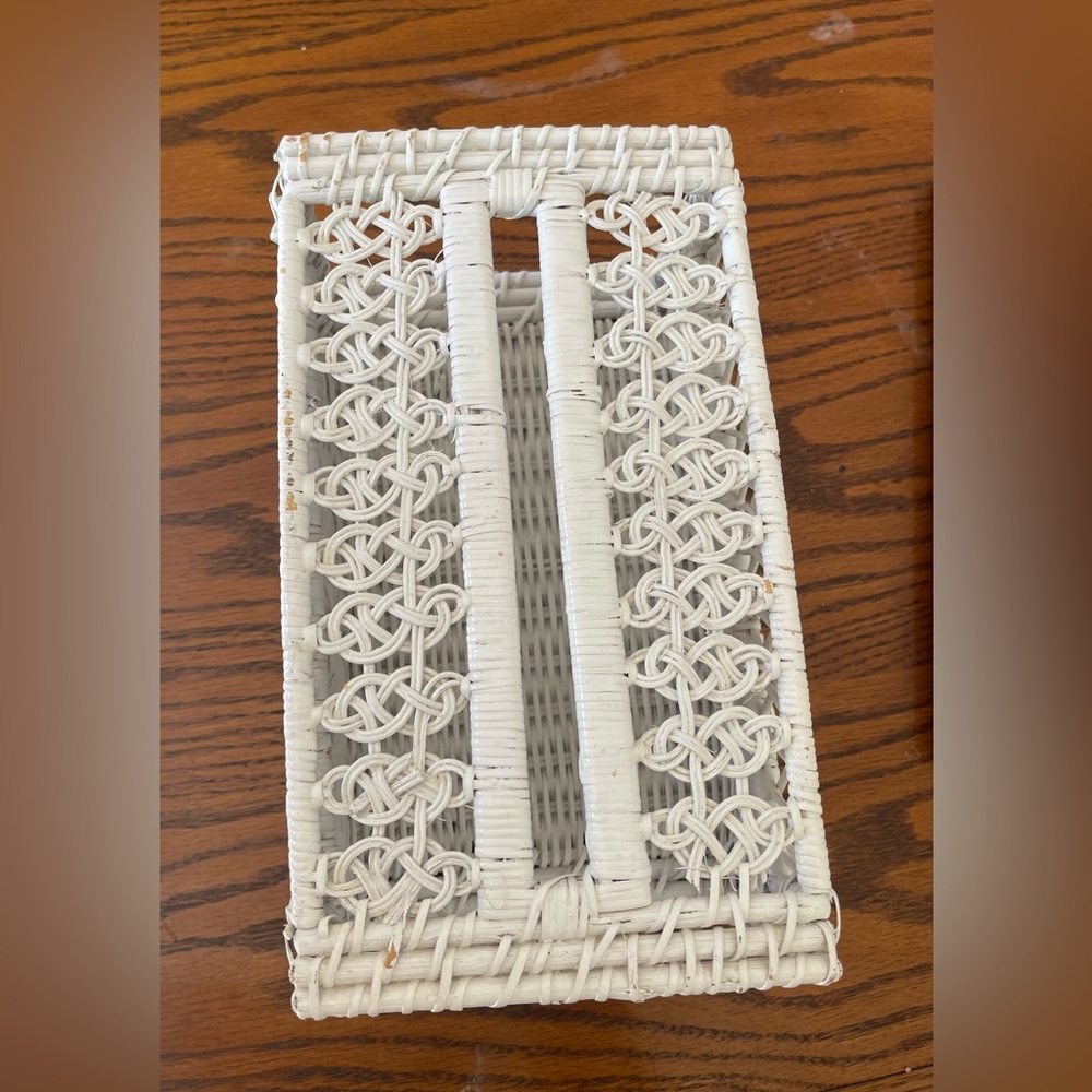 Wicker Tissue Box Cover White Holder